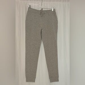 Quince Women’s Super Soft Light Gray Fleece Joggers NWT XS